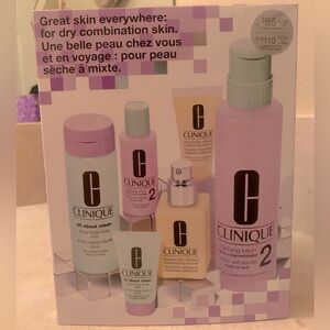 Clinique Great Skin Everywhere Kit